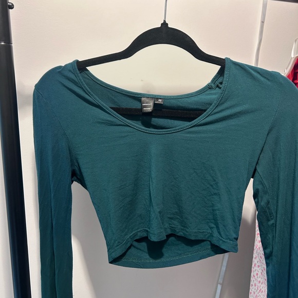 SHEIN sxy long sleeve top - Picture 2 of 3